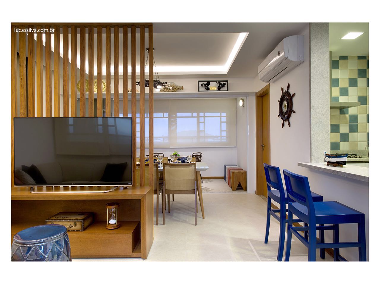 Apartamento na Praia do Forte — Sala e jantar